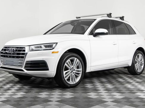 Used 2020 Audi Q5 2.0T Premium Plus w/ Premium Plus Package image 1
