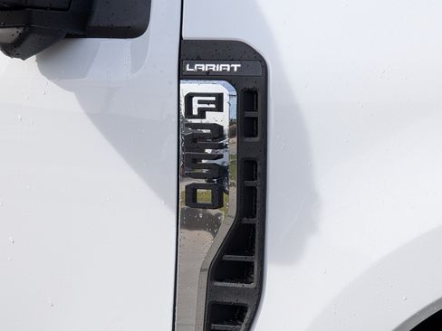 New 2026 Ford F250 Lariat w/ FX4 Off-Road Package AWD/4WD image 10