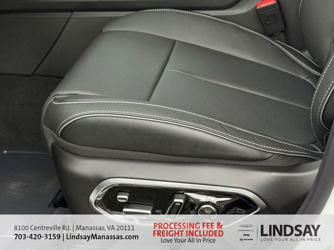 New 2025 Jeep Grand Cherokee Overland w/ Adv Protech Group III AWD/4WD image 18