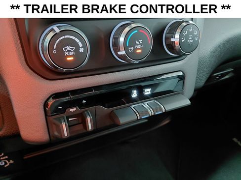 Certified 2024 RAM 2500 Big Horn AWD/4WD image 9