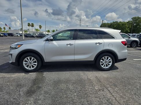 Used 2019 Kia Sorento FWD w/ LX Convenience Package image 6