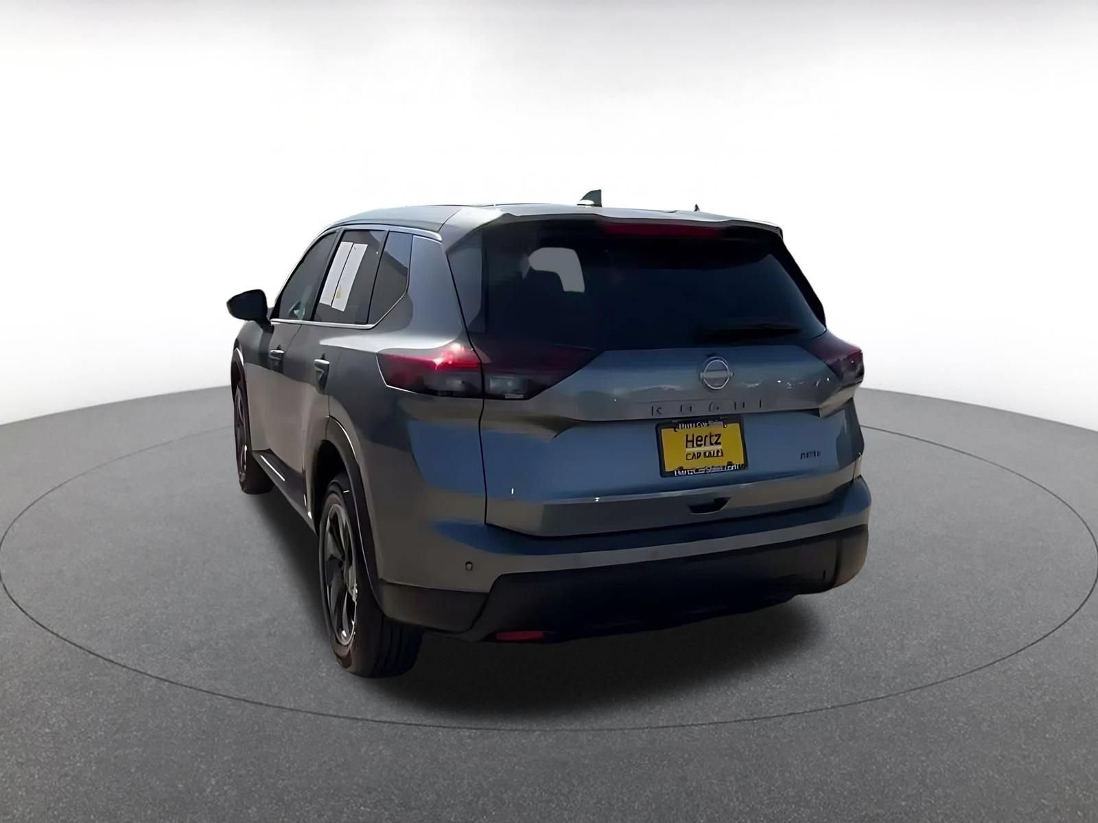 Used 2025 Nissan Rogue SV AWD/4WD image 10