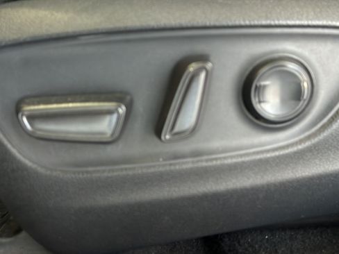 Used 2021 Toyota RAV4 XLE FWD image 23