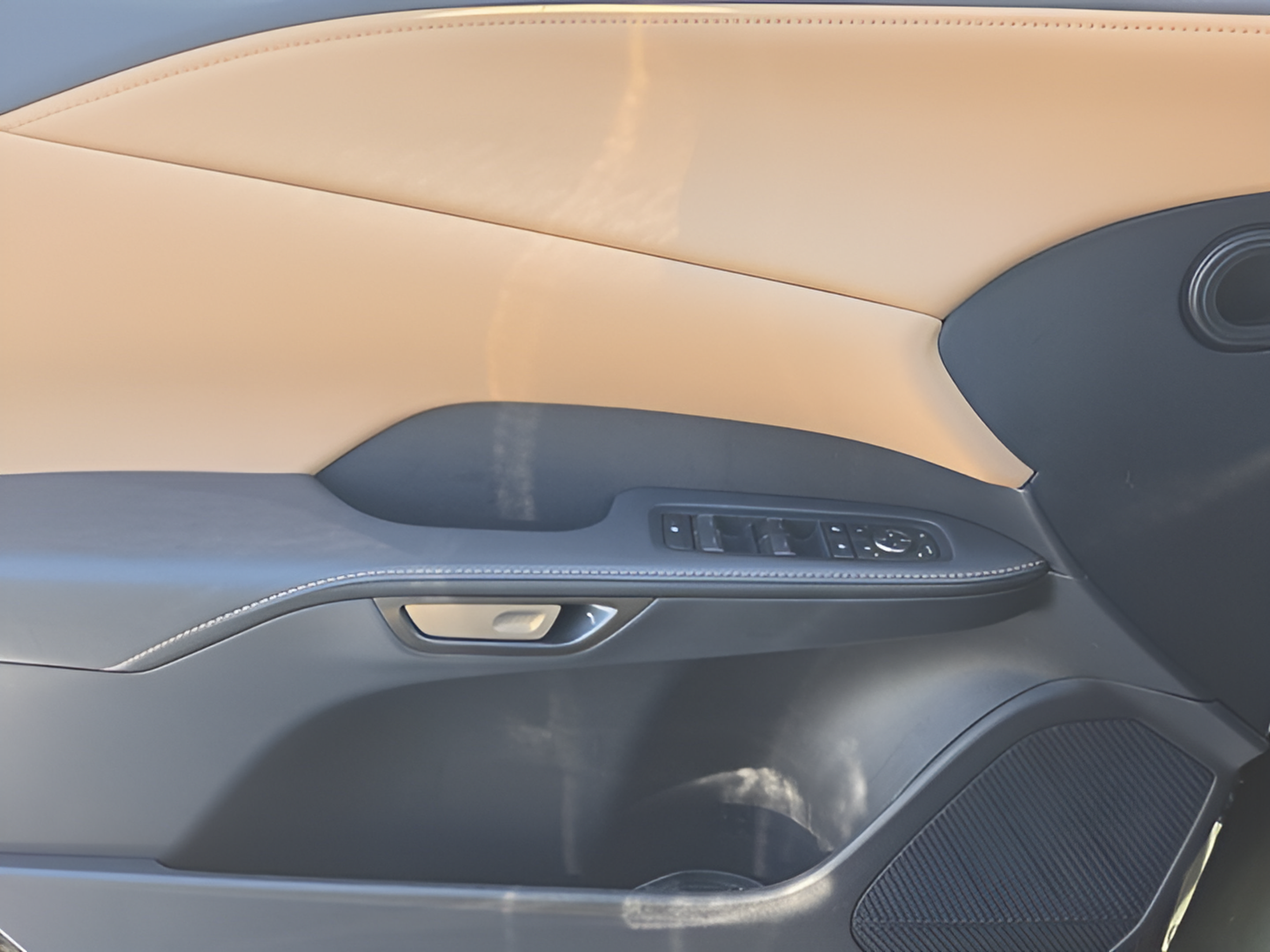 New 2026 Lexus RX 350h AWD/4WD image 30