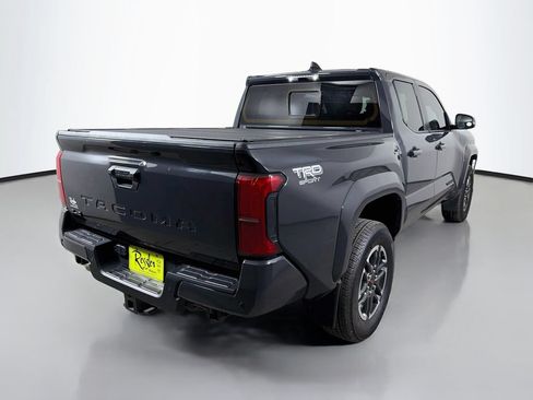 Used 2024 Toyota Tacoma TRD Sport w/ TRD Sport Upgrade Package AWD/4WD image 6