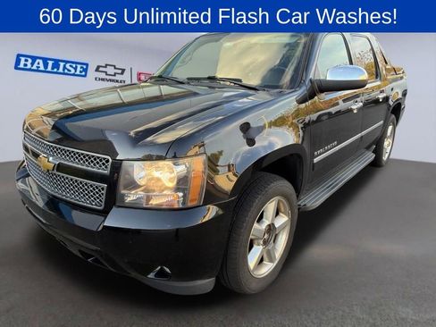 Used 2013 Chevrolet Avalanche LTZ AWD/4WD image 2
