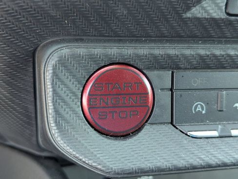 Used 2025 Ford Mustang Coupe RWD image 18