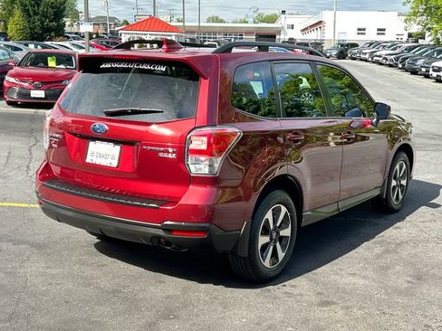 Used 2017 Subaru Forester 2.5i Premium AWD/4WD image 6