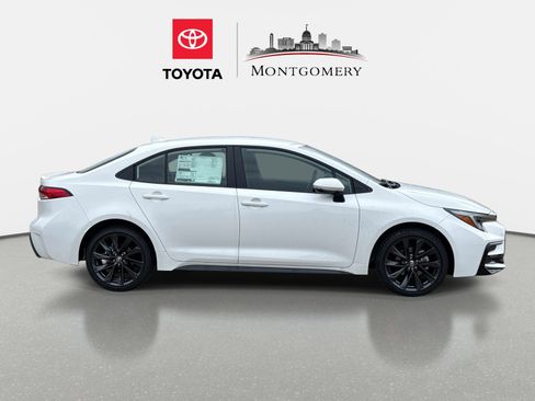 New 2026 Toyota Corolla SE FWD image 2