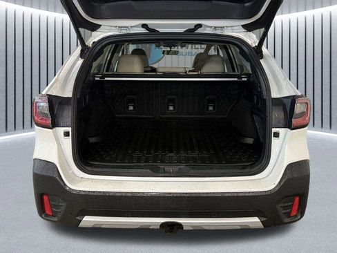 Used 2022 Subaru Outback Limited image 9