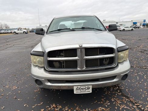 Used 2004 Dodge Ram 2500 Truck SLT image 33