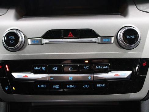 Used 2023 Ford Explorer XLT w/ Equipment Group 202A image 36