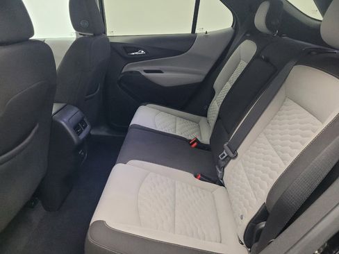 Used 2020 Chevrolet Equinox LS w/ LS Convenience Package image 18