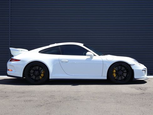 Used 2014 Porsche 911 GT3 RWD image 8