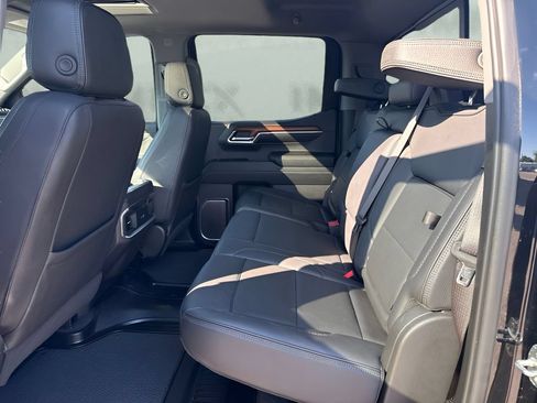 Used 2023 GMC Sierra 1500 Denali w/ Denali Reserve Package RWD image 13