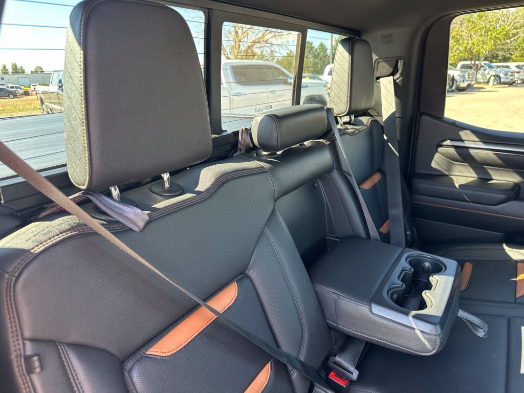 Used 2022 GMC Sierra 1500 AT4 w/ AT4 Preferred Package AWD/4WD image 21