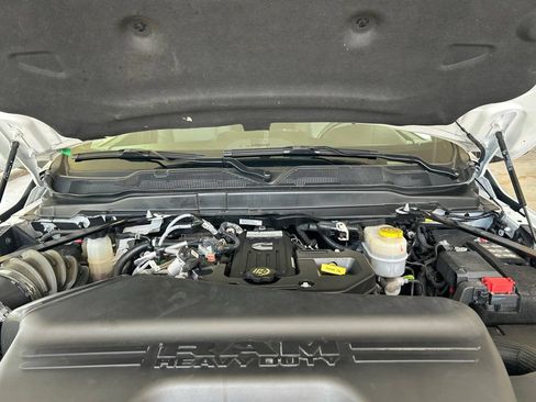 Used 2026 RAM 3500 Tradesman w/ Chrome Appearance Group RWD image 10