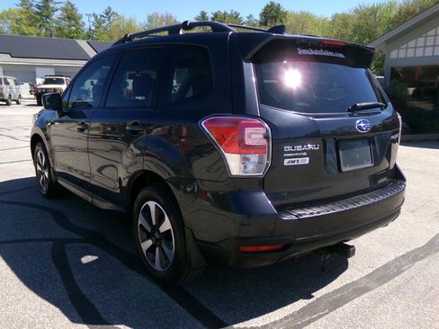 Used 2018 Subaru Forester 2.5i Premium AWD/4WD image 3