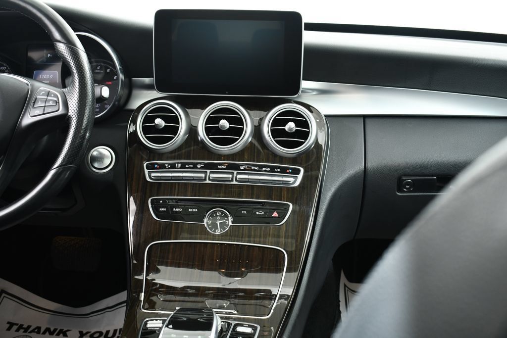 Used 2017 Mercedes-Benz C 300 4MATIC Sedan image 9