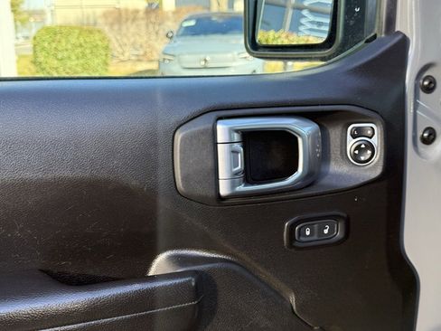 Used 2023 Jeep Wrangler Unlimited Rubicon 4xe w/ Cold Weather Group image 9