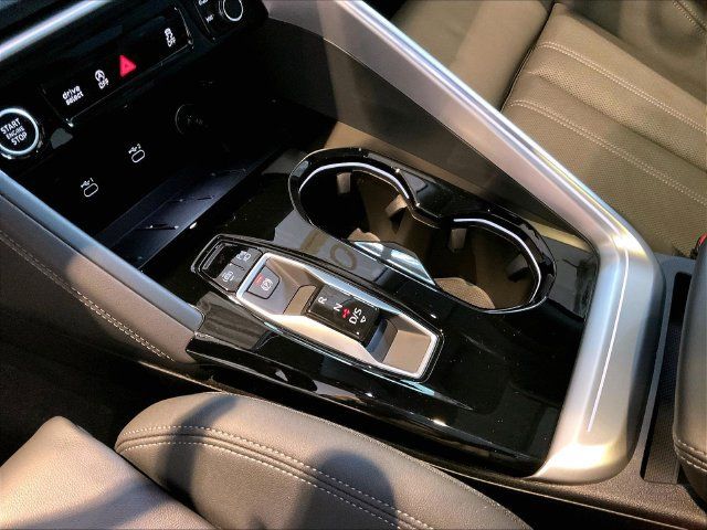 Used 2026 Audi Q5 Premium Plus AWD/4WD image 16