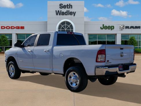 Used 2022 RAM 2500 Big Horn w/ Cold Weather Group image 5