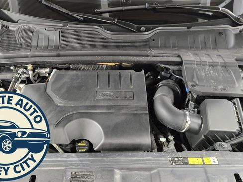 Used 2018 Land Rover Range Rover Evoque HSE Dynamic image 36