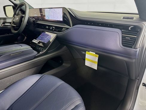 New 2026 INFINITI QX80 4WD w/ Sport Exterior Package image 37