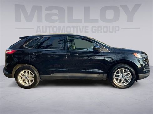 Used 2022 Ford Edge SEL w/ Convenience Package image 2