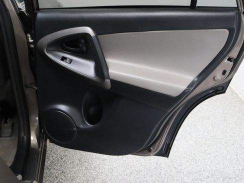 Used 2011 Toyota RAV4 Limited w/ Limited Extra Value Pkg FWD image 32