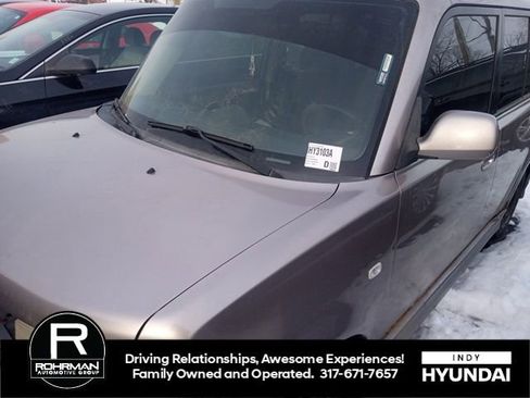 Used 2005 Scion xB image 9