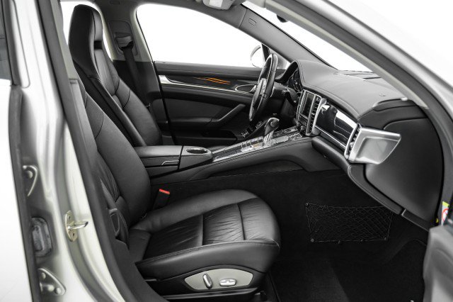 Used 2010 Porsche Panamera S RWD image 31