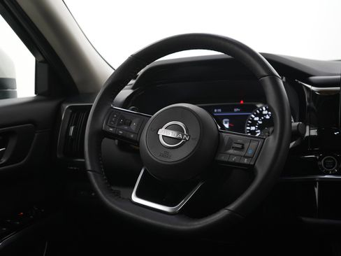 Used 2022 Nissan Pathfinder SL w/ SL Black Package AWD/4WD image 15