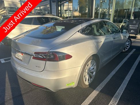 Used 2016 Tesla Model S 90D image 5