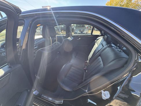 Used 2015 Mercedes-Benz E 400 Sedan image 10