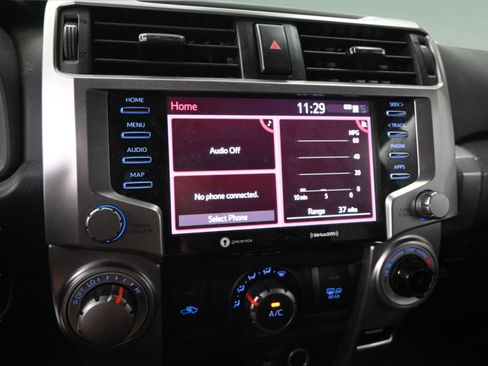 Used 2021 Toyota 4Runner SR5 AWD/4WD image 28