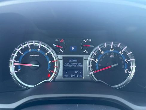 Used 2018 Toyota 4Runner Limited AWD/4WD image 14