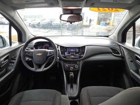 Used 2021 Chevrolet Trax LS w/ Tint and Cruise Package image 21