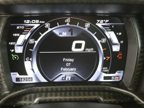 Used 2015 Alfa Romeo 4C Launch Edition w/ Convenience Group RWD image 14