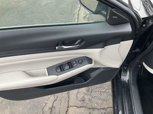 Certified 2025 Nissan Altima 2.5 SV image 27