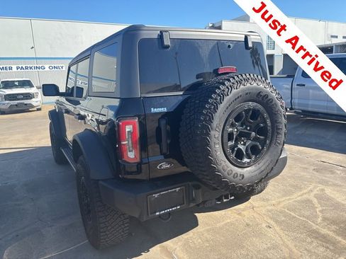 Used 2024 Ford Bronco Wildtrak image 7