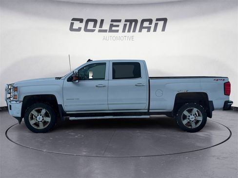 Used 2015 Chevrolet Silverado 2500 LTZ image 2