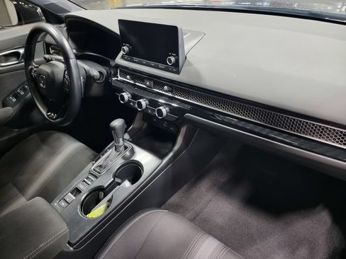 Certified 2024 Honda Civic Sport image 17