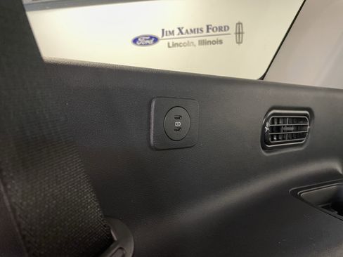 New 2025 Lincoln Aviator AWD w/ Equipment Group 101A image 28