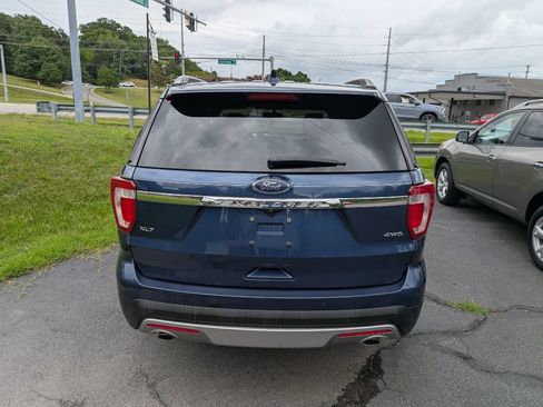 Used 2016 Ford Explorer XLT w/ Equipment Group 202A AWD/4WD image 19