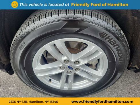 Used 2023 Ford Explorer XLT w/ Equipment Group 202A image 9