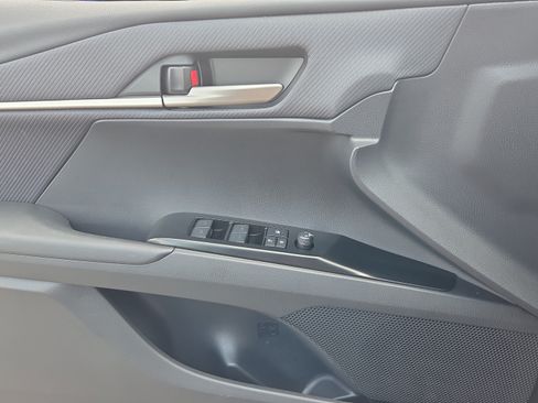Used 2026 Toyota Camry SE FWD image 21