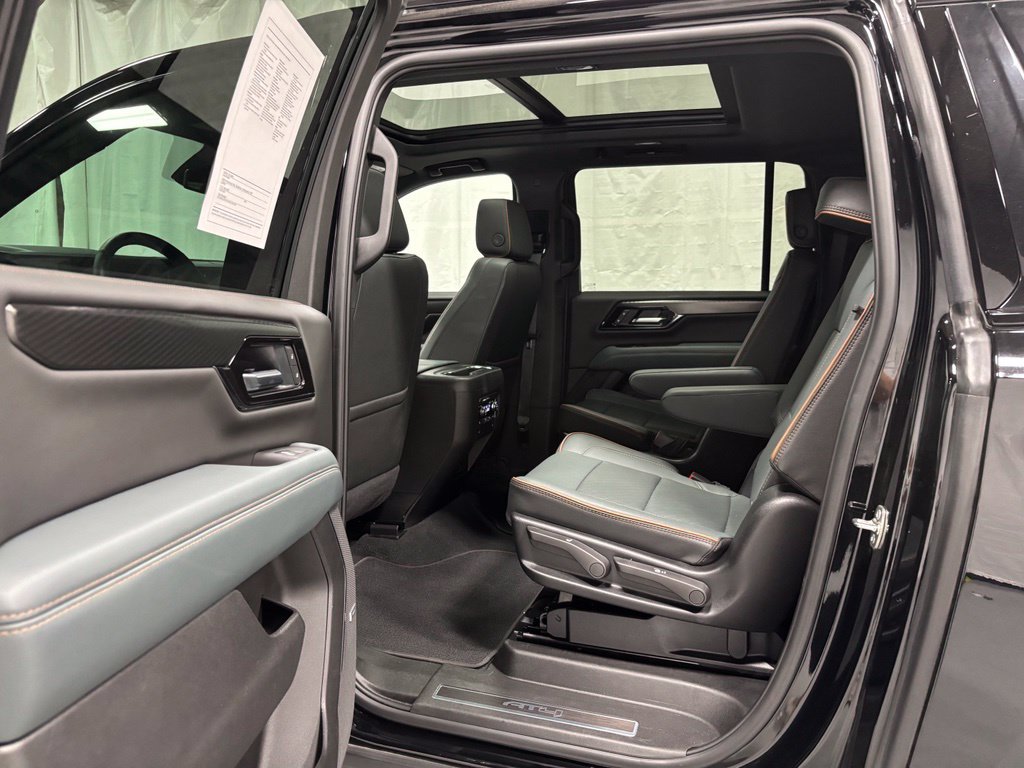 Used 2026 GMC Yukon XL AT4 AWD/4WD image 41