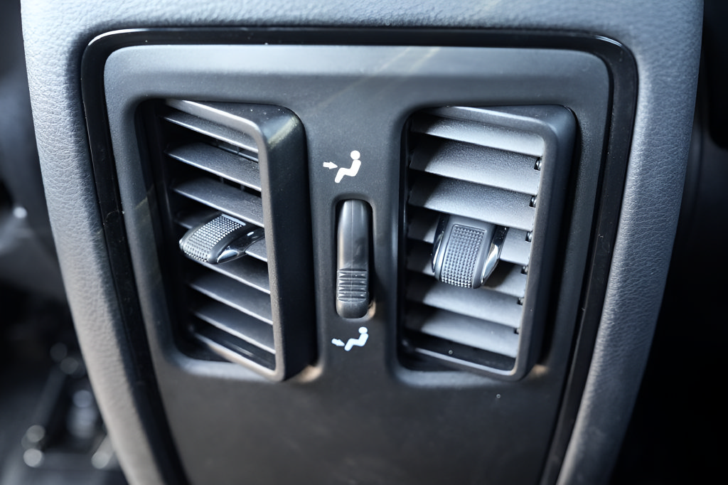 Used 2023 Dodge Durango GT AWD/4WD image 19