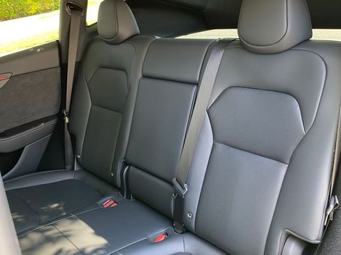 Used 2026 Tesla Model Y Long Range image 39